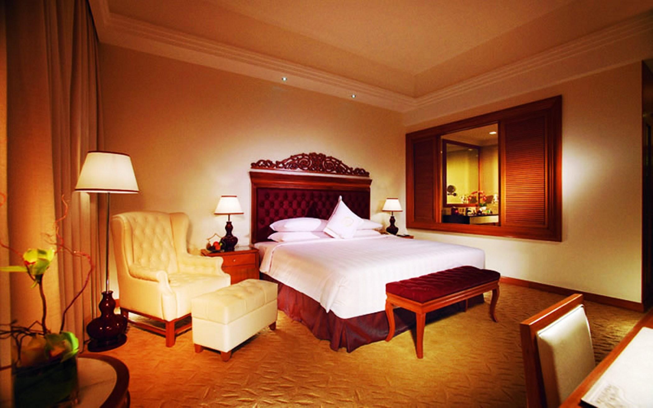 Royale Chulan Kuala Lumpur Hotell Eksteriør bilde A room at the hotel