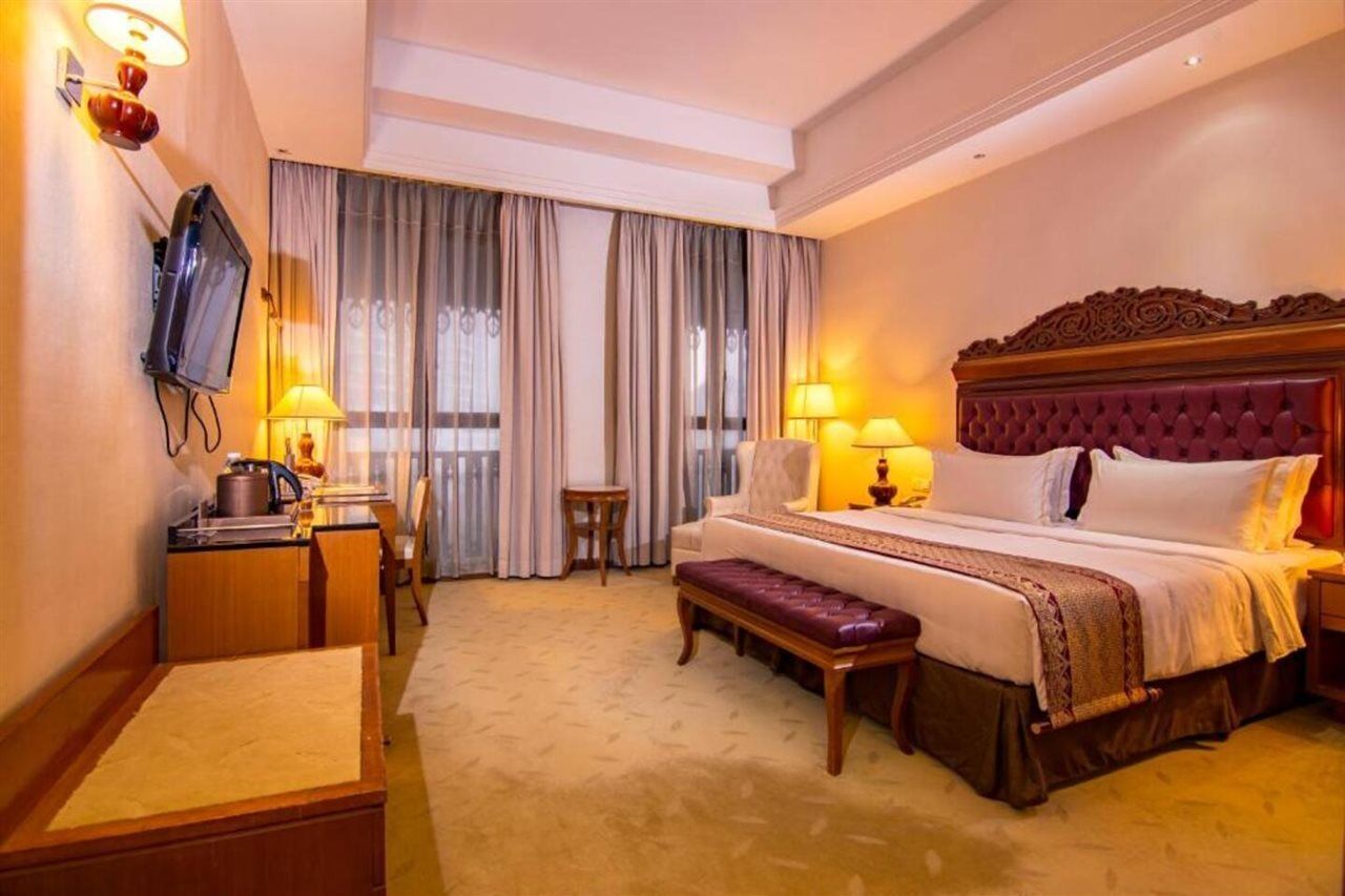 Royale Chulan Kuala Lumpur Hotell Eksteriør bilde Deluxe Room